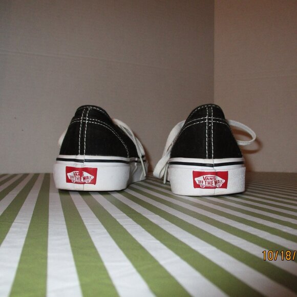 Vans Sneakers - Off the Wall - Picture 9 of 16